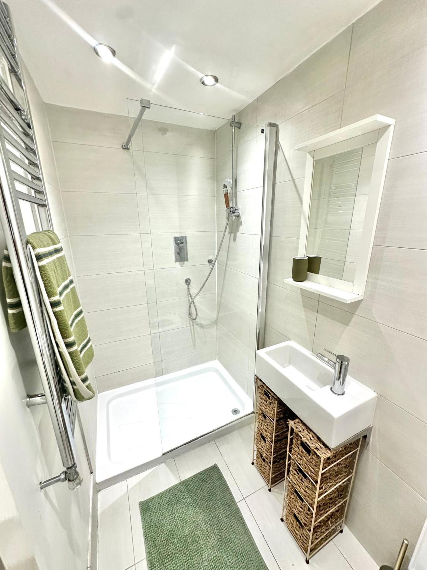 Apartamento Opulent Oasis In Londres Exterior foto